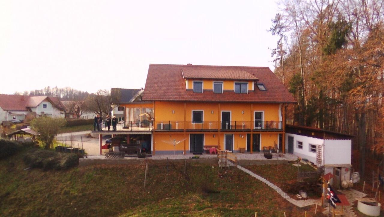 Gaestehaus Schmid Sankt Johann im Saggautal Luaran gambar